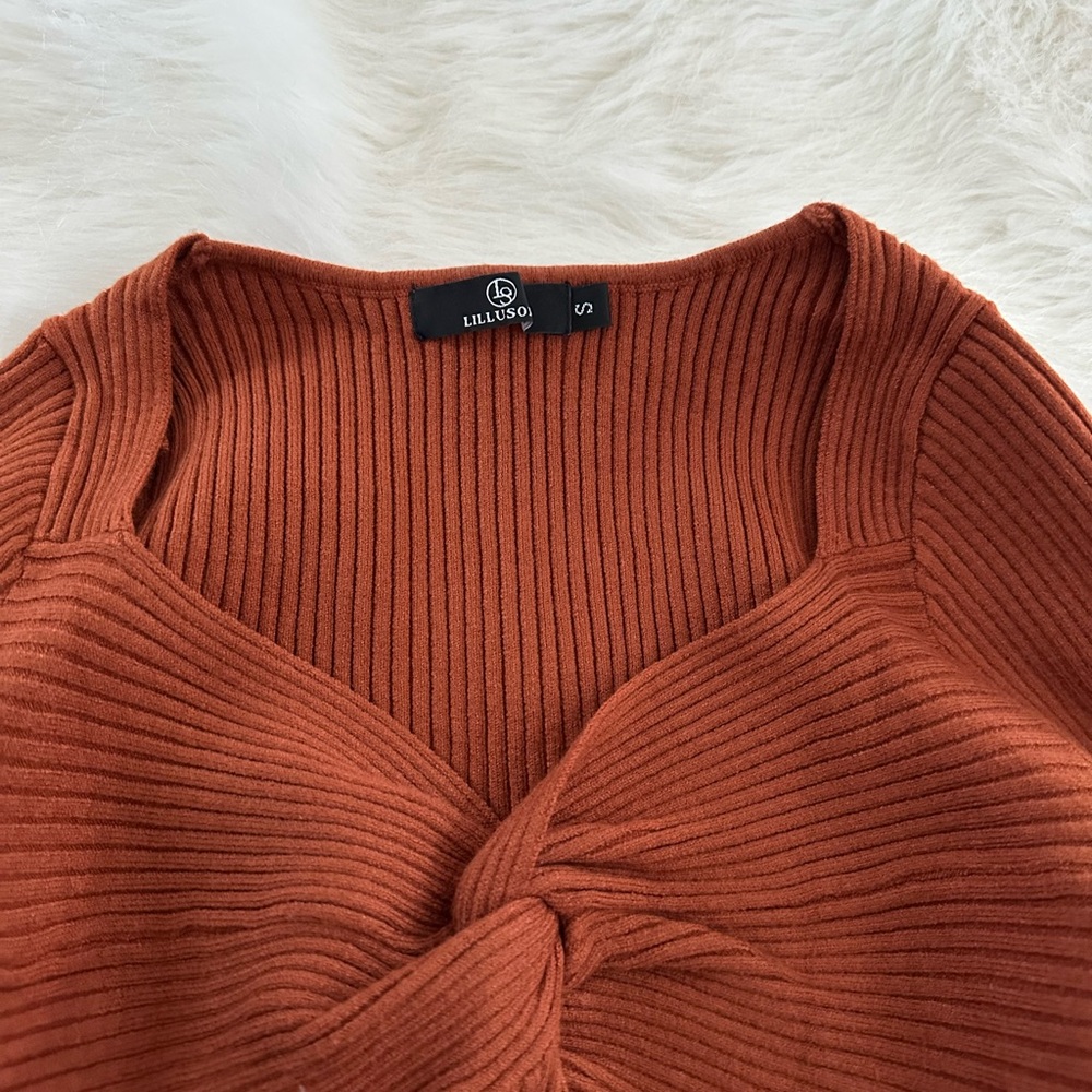 Women's Brown Ribbed Knit Top - Picture 5 of 8
